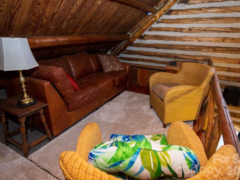 15 Chestnut Street, Tryon, NC 28782.  MLS# CAR4336651, YatesRealty ID 2688. 