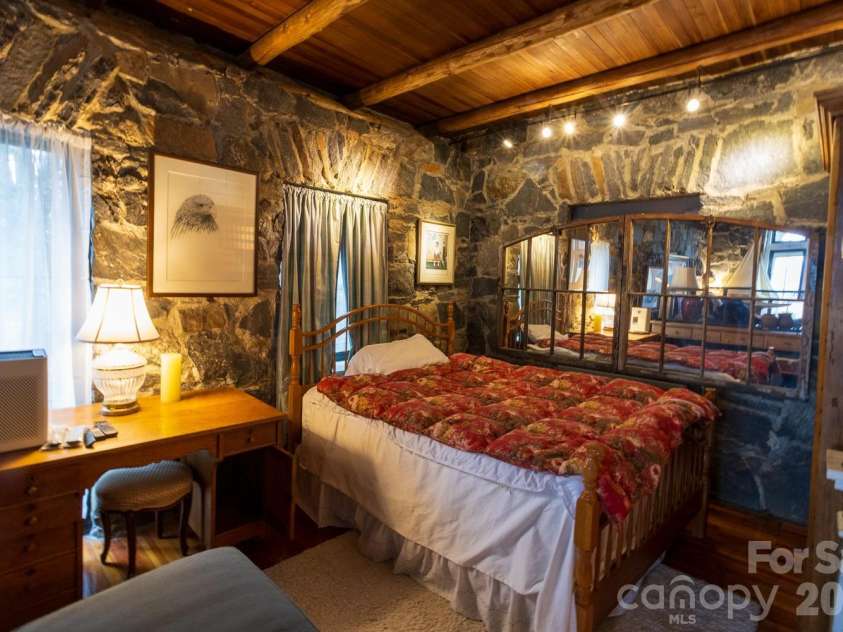 15 Chestnut Street, Tryon, NC 28782.  MLS# CAR4336651, YatesRealty ID 2688. 