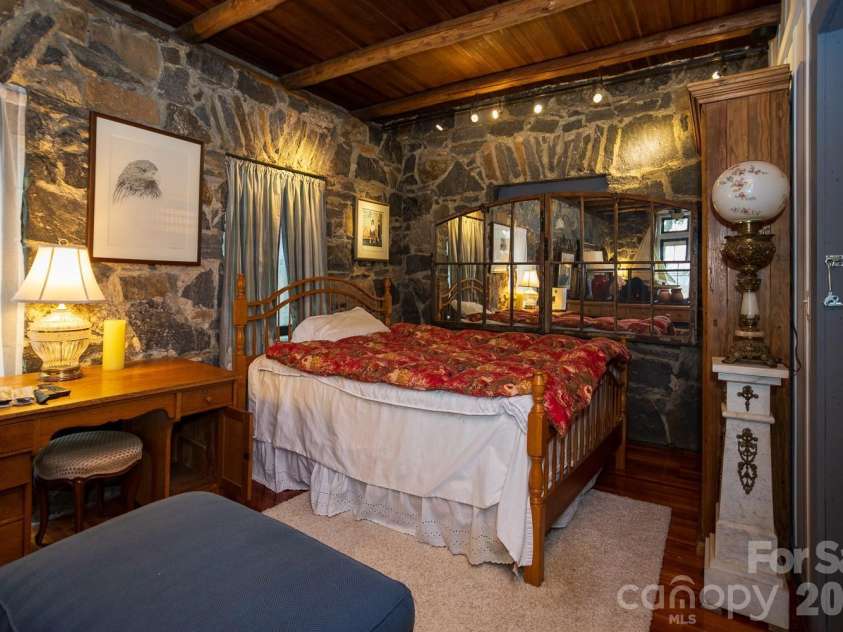 15 Chestnut Street, Tryon, NC 28782.  MLS# CAR4336651, YatesRealty ID 2688. 