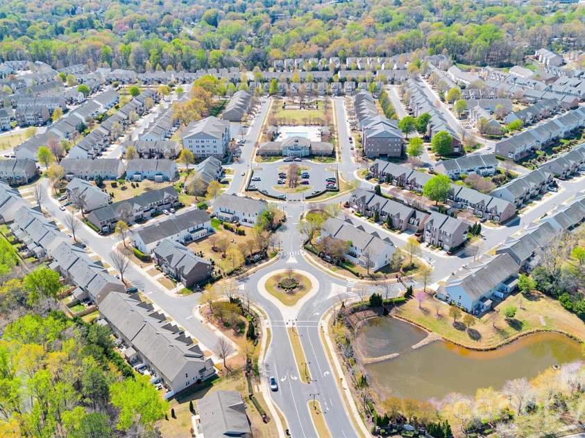 3353 Park South Station Boulevard, Charlotte, NC 28210.  MLS# CAR4364169, YatesRealty ID 26882. 