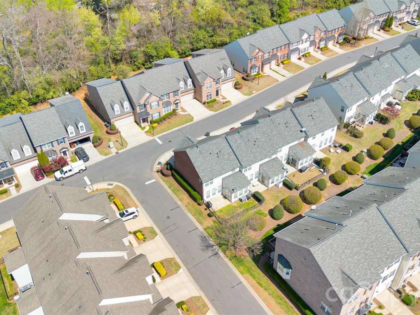 3353 Park South Station Boulevard, Charlotte, NC 28210.  MLS# CAR4364169, YatesRealty ID 26882. 