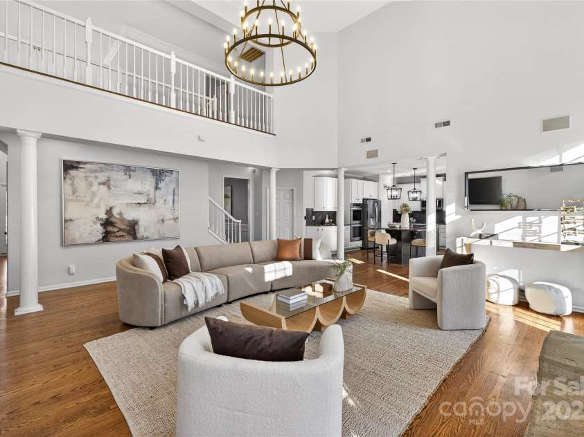 6800 Augustine Way, Charlotte, NC 28270.  MLS# CAR4331637, YatesRealty ID 26883. 