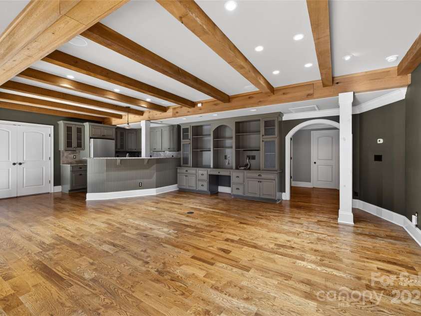 6800 Augustine Way, Charlotte, NC 28270.  MLS# CAR4331637, YatesRealty ID 26883. Basement kitchenette 