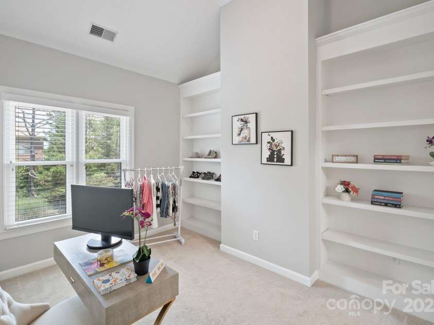 11335 Wescott Hill Drive, Huntersville, NC 28078.  MLS# CAR4270879, YatesRealty ID 26884. 