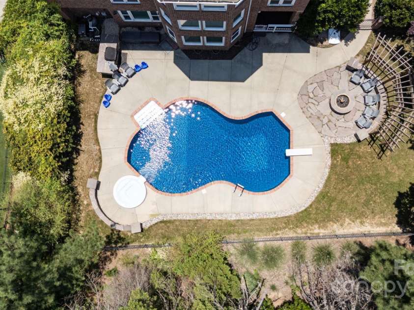 11335 Wescott Hill Drive, Huntersville, NC 28078.  MLS# CAR4270879, YatesRealty ID 26884. 