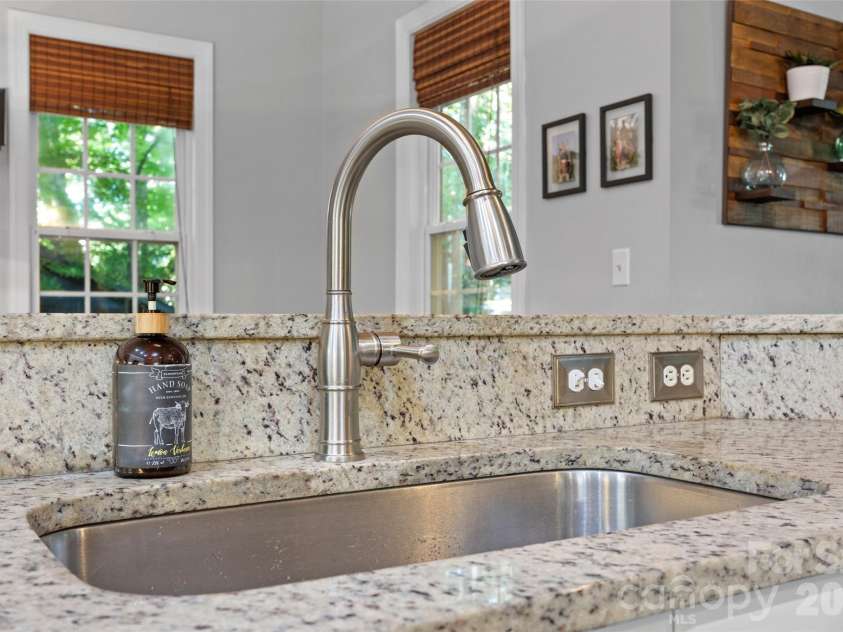173 Mill Pond Road, Lake Wylie, SC 29710.  MLS# CAR4386926, YatesRealty ID 26884. 