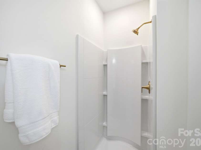 1731 Deer Street, Charlotte, NC 28214.  MLS# CAR4358508, YatesRealty ID 26885. 