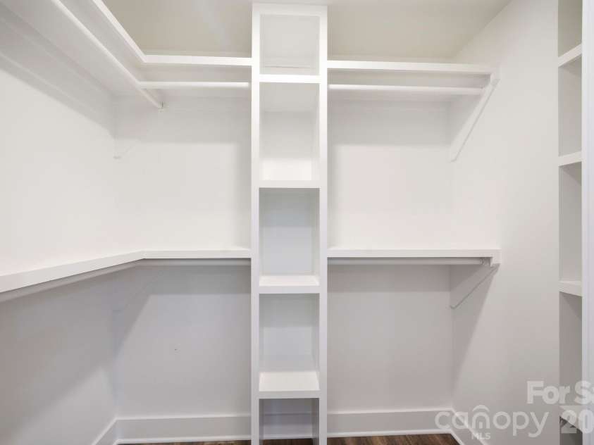 1731 Deer Street, Charlotte, NC 28214.  MLS# CAR4358508, YatesRealty ID 26885. 