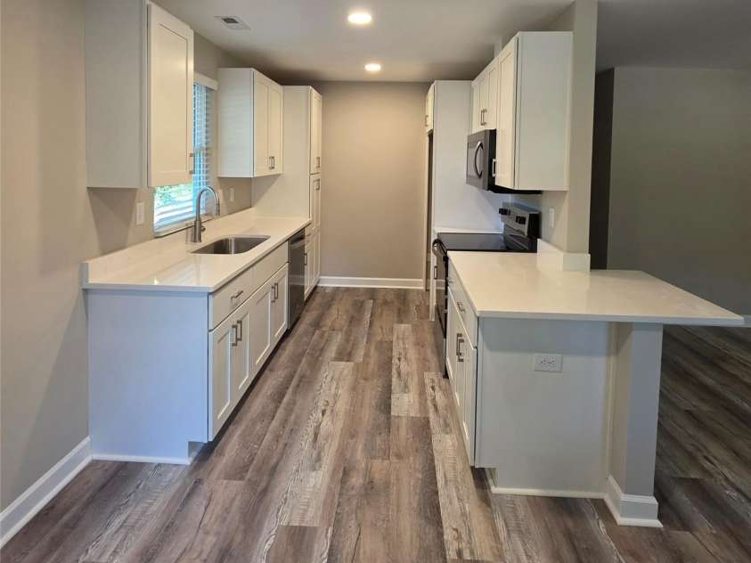 810 Long Street, Albemarle, NC 28001.  MLS# CAR4345624, YatesRealty ID 26887. 