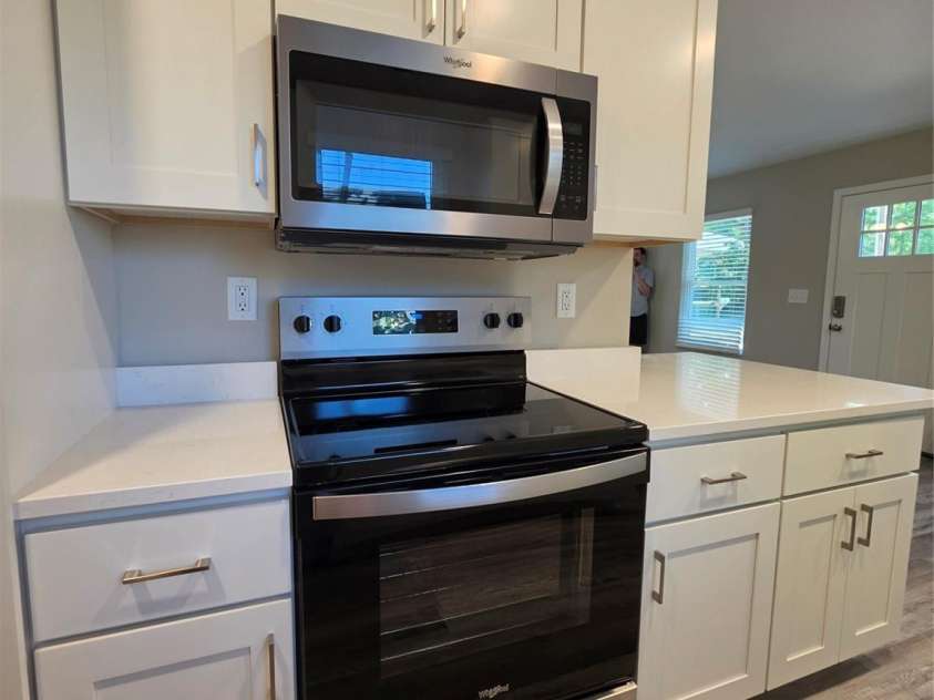 810 Long Street, Albemarle, NC 28001.  MLS# CAR4345624, YatesRealty ID 26887. 