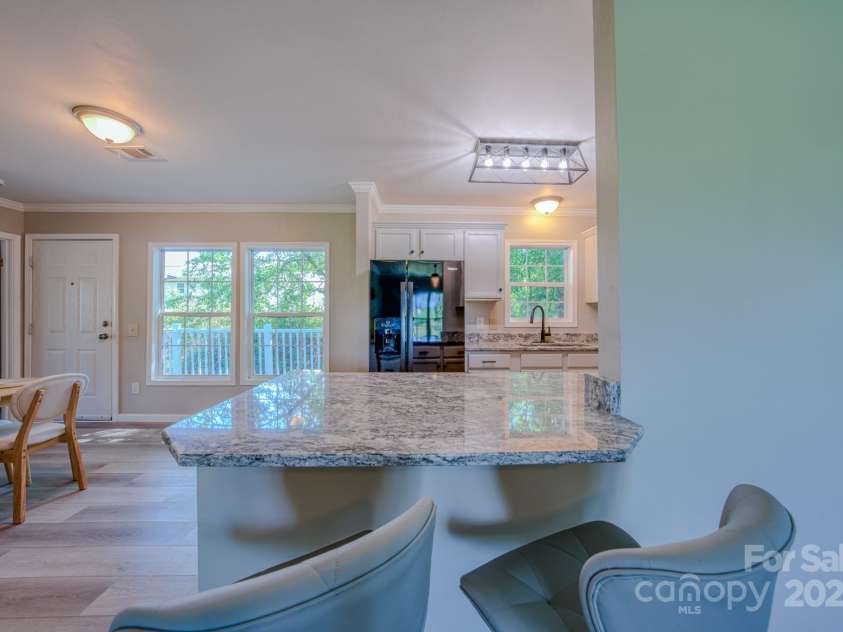 19 New Liberty Road, Leicester, NC 28748.  MLS# CAR4278479, YatesRealty ID 26888. 