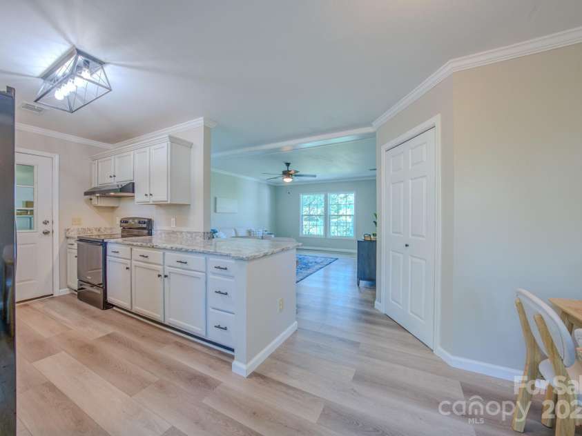 19 New Liberty Road, Leicester, NC 28748.  MLS# CAR4278479, YatesRealty ID 26888. 