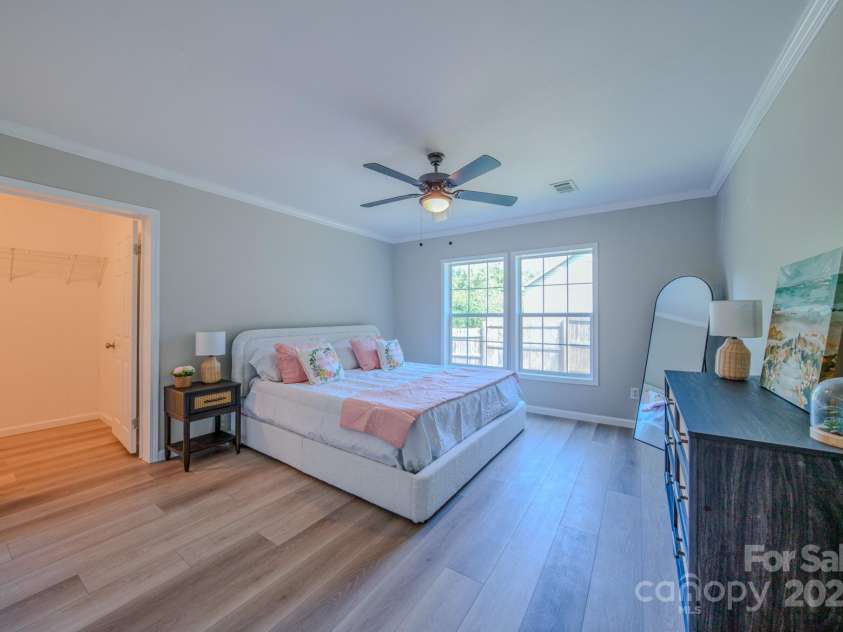 19 New Liberty Road, Leicester, NC 28748.  MLS# CAR4278479, YatesRealty ID 26888. Primary Bedroom