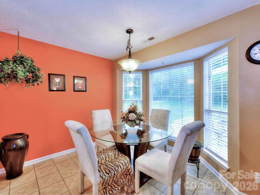 3102 Mintleaf Drive, Charlotte, NC 28269.  MLS# CAR4375220, YatesRealty ID 26888. 