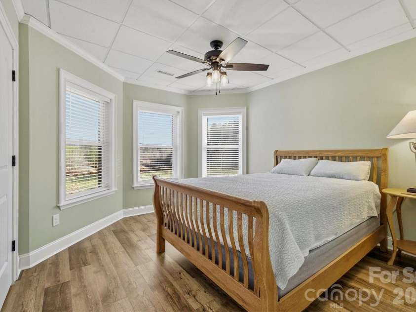 1510 Royal Lane, Lenoir, NC 28645.  MLS# CAR4401984, YatesRealty ID 2689. 