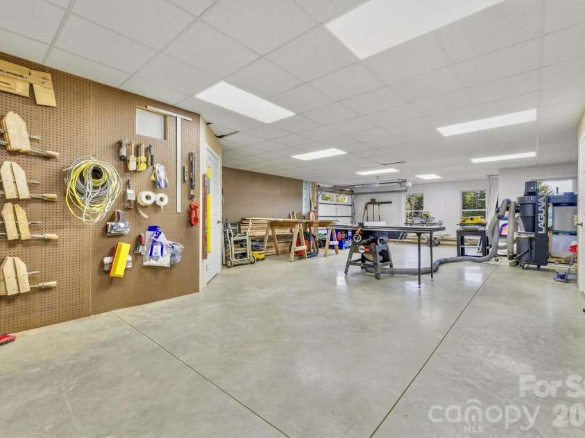 1510 Royal Lane, Lenoir, NC 28645.  MLS# CAR4401984, YatesRealty ID 2689. 