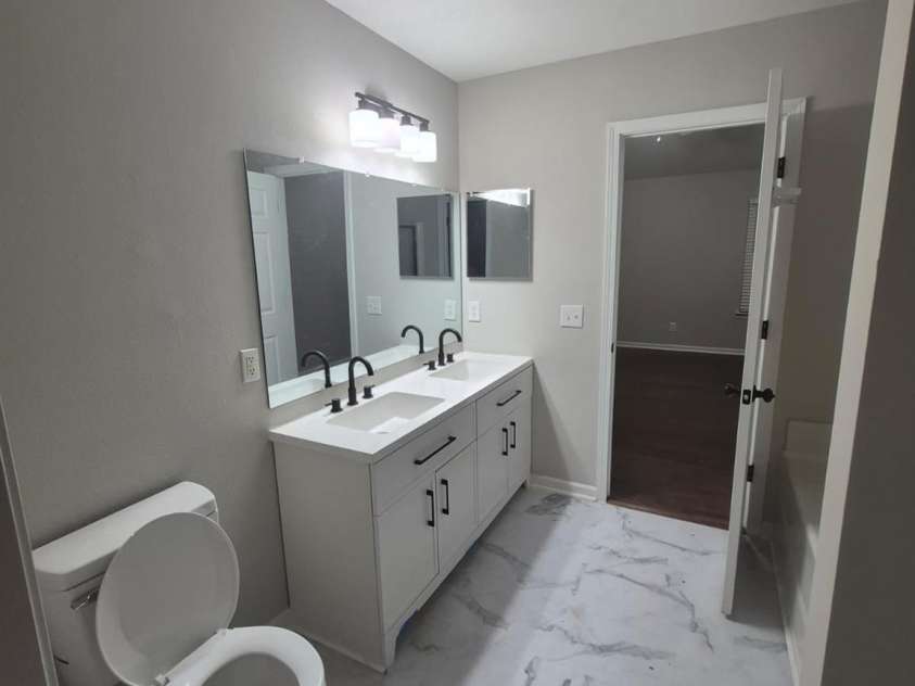 17300 Commons Crossing Drive, Charlotte, NC 28277.  MLS# CAR4333301, YatesRealty ID 2689. 