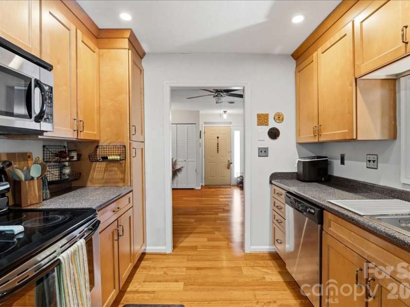 16 Woodsong Lane, Brevard, NC 28712.  MLS# CAR4378122, YatesRealty ID 26891. 