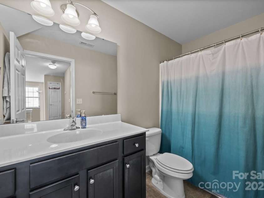 64 Mallard Run Drive, Arden, NC 28704.  MLS# CAR4250878, YatesRealty ID 26891. 