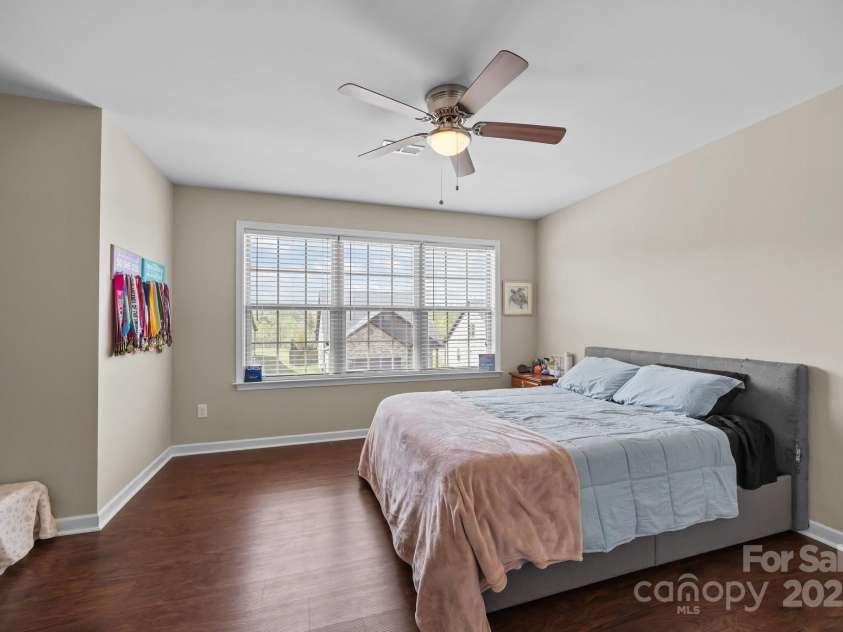 64 Mallard Run Drive, Arden, NC 28704.  MLS# CAR4250878, YatesRealty ID 26891. 