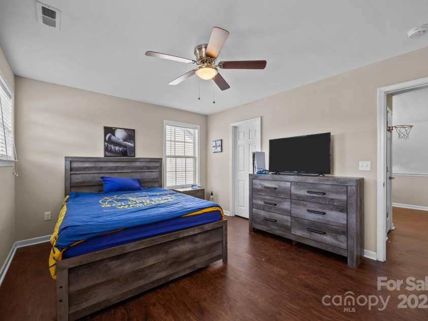 64 Mallard Run Drive, Arden, NC 28704.  MLS# CAR4250878, YatesRealty ID 26891. 