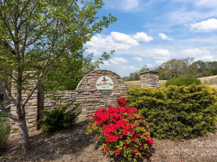 64 Mallard Run Drive, Arden, NC 28704.  MLS# CAR4250878, YatesRealty ID 26891. 