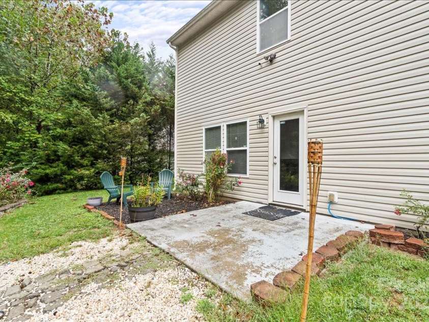 1548 Logan Patrick Court, Gastonia, NC 28052.  MLS# CAR4307809, YatesRealty ID 26892. 