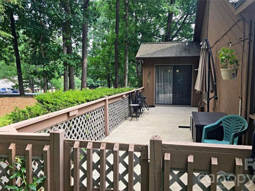 1788 12th Street, Hickory, NC 28601.  MLS# CAR4384775, YatesRealty ID 26892. 