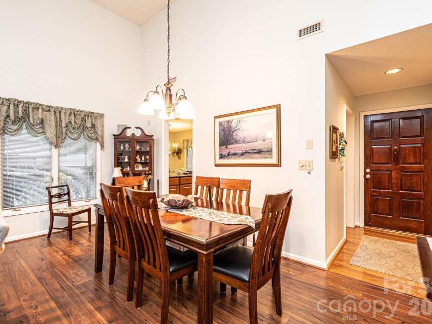 1788 12th Street, Hickory, NC 28601.  MLS# CAR4384775, YatesRealty ID 26892. Dining Area