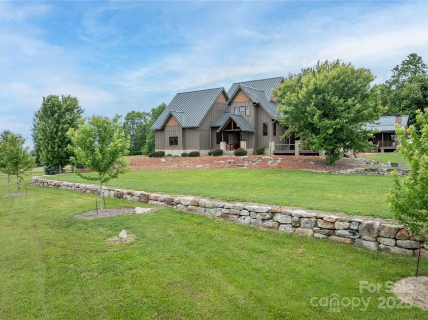 4862 Pinnacle Mountain Road, Zirconia, NC 28790.  MLS# CAR4262983, YatesRealty ID 26893. 