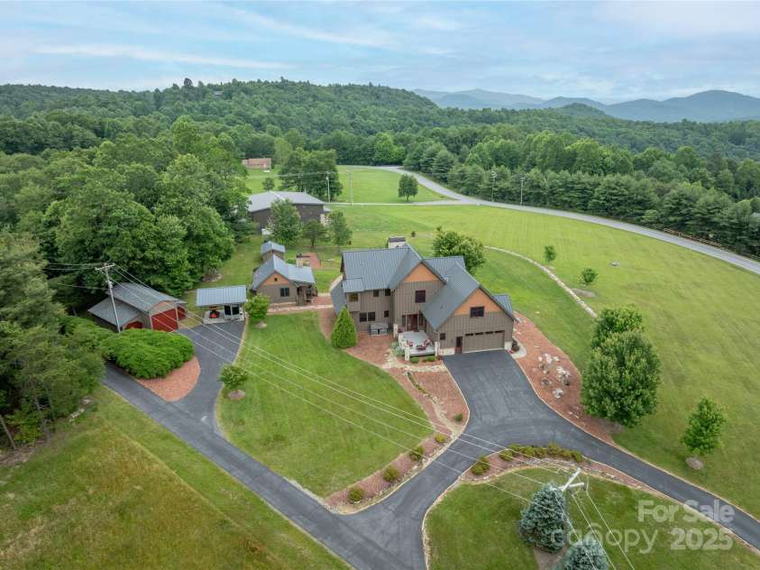 4862 Pinnacle Mountain Road, Zirconia, NC 28790.  MLS# CAR4262983, YatesRealty ID 26893. 