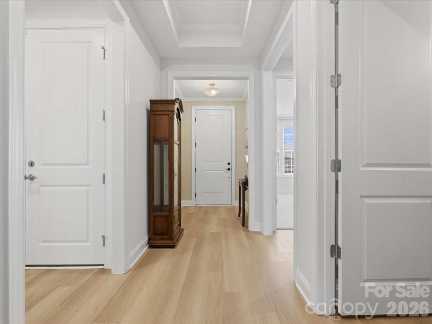 7117 Jolly Brook Drive, Charlotte, NC 28215.  MLS# CAR4368124, YatesRealty ID 26893. 
