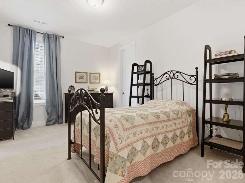 7117 Jolly Brook Drive, Charlotte, NC 28215.  MLS# CAR4368124, YatesRealty ID 26893. 