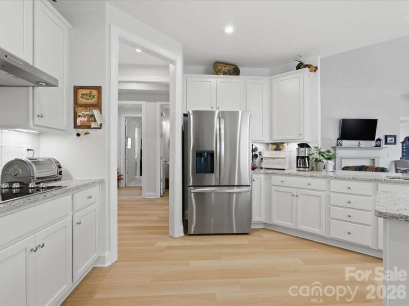 7117 Jolly Brook Drive, Charlotte, NC 28215.  MLS# CAR4368124, YatesRealty ID 26893. 