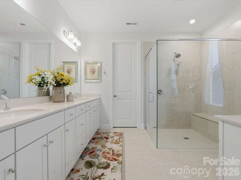 7117 Jolly Brook Drive, Charlotte, NC 28215.  MLS# CAR4368124, YatesRealty ID 26893. 