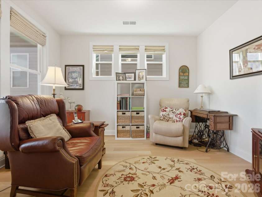 7117 Jolly Brook Drive, Charlotte, NC 28215.  MLS# CAR4368124, YatesRealty ID 26893. 