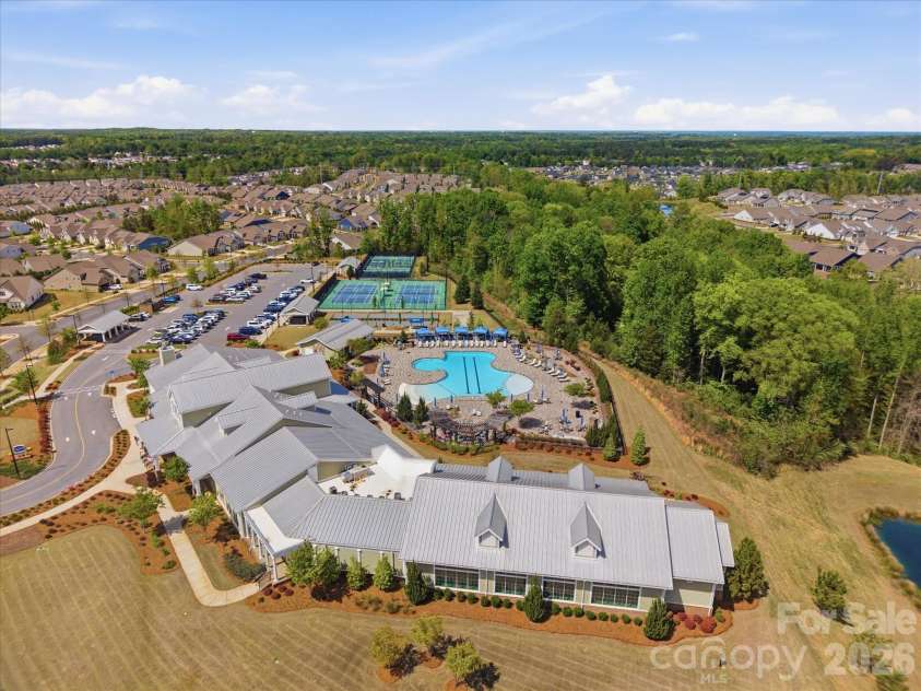 7117 Jolly Brook Drive, Charlotte, NC 28215.  MLS# CAR4368124, YatesRealty ID 26893. 