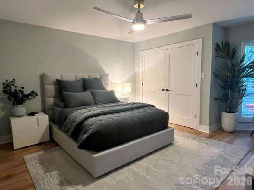 449 Windward Drive, Davidson, NC 28036.  MLS# CAR4385167, YatesRealty ID 26894. 