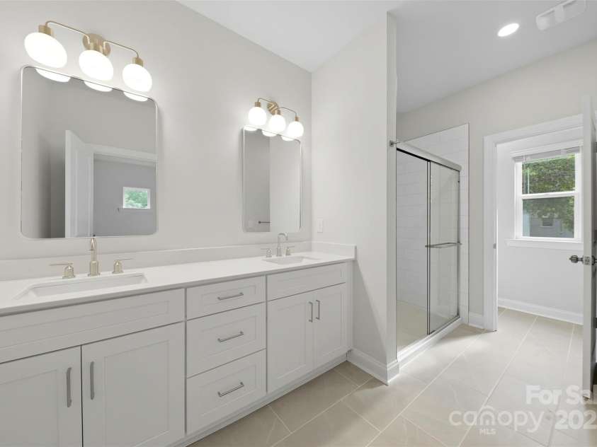 1318 Condon Street, Charlotte, NC 28216.  MLS# CAR4303616, YatesRealty ID 26896. 