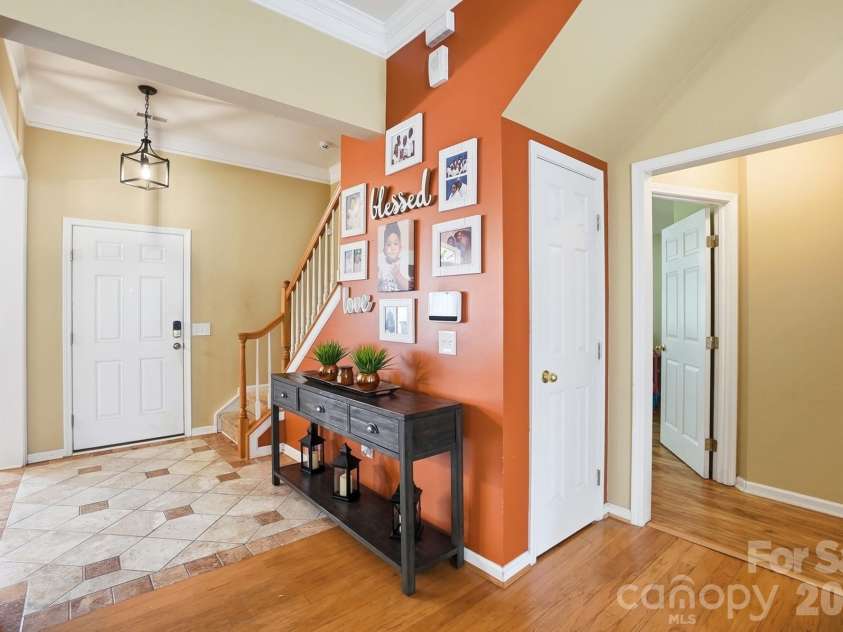 12610 Skymaster Court, Charlotte, NC 28278.  MLS# CAR4383021, YatesRealty ID 26898. 