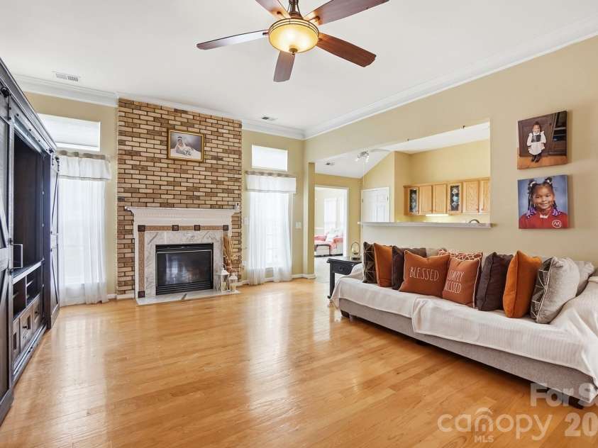 12610 Skymaster Court, Charlotte, NC 28278.  MLS# CAR4383021, YatesRealty ID 26898. 