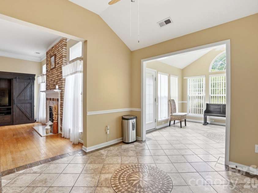12610 Skymaster Court, Charlotte, NC 28278.  MLS# CAR4383021, YatesRealty ID 26898. 