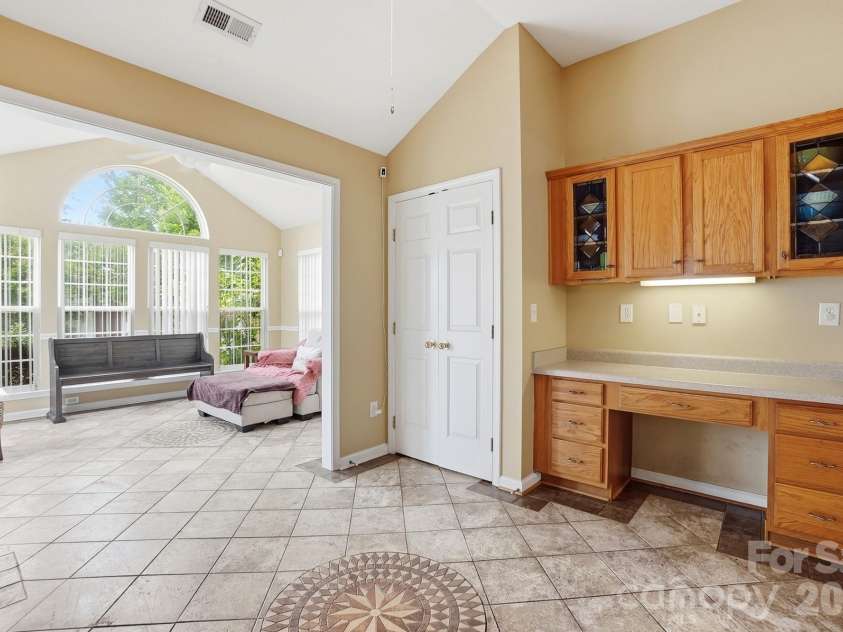12610 Skymaster Court, Charlotte, NC 28278.  MLS# CAR4383021, YatesRealty ID 26898. 