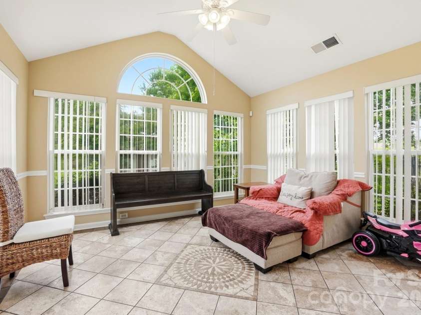 12610 Skymaster Court, Charlotte, NC 28278.  MLS# CAR4383021, YatesRealty ID 26898. 