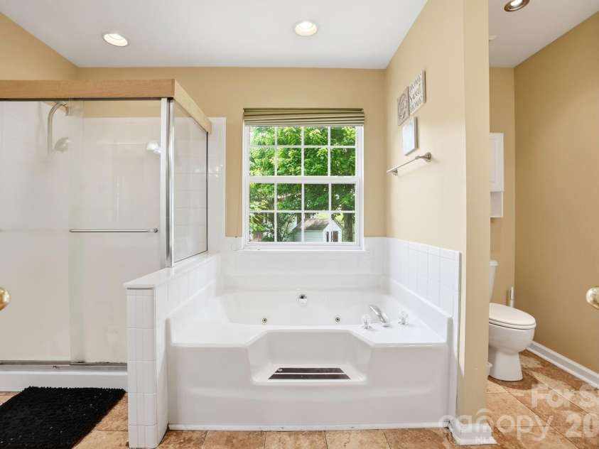 12610 Skymaster Court, Charlotte, NC 28278.  MLS# CAR4383021, YatesRealty ID 26898. 