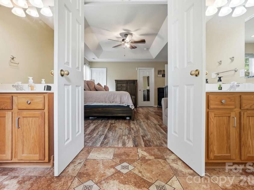 12610 Skymaster Court, Charlotte, NC 28278.  MLS# CAR4383021, YatesRealty ID 26898. 