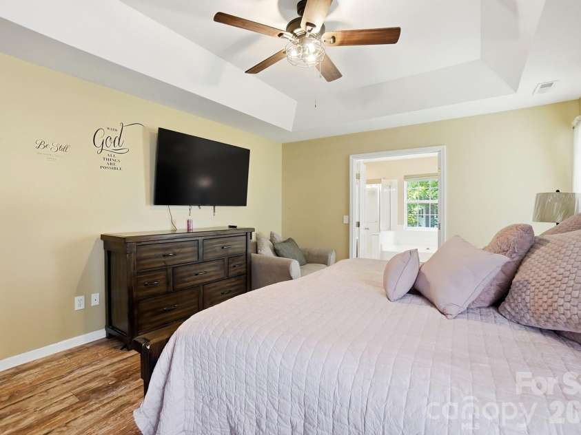 12610 Skymaster Court, Charlotte, NC 28278.  MLS# CAR4383021, YatesRealty ID 26898. 