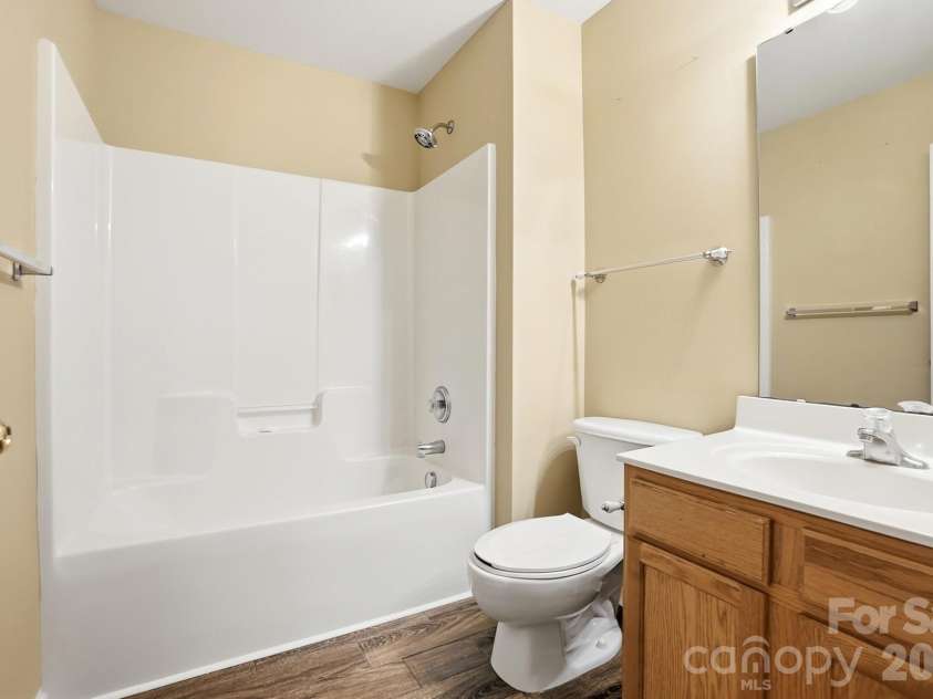 12610 Skymaster Court, Charlotte, NC 28278.  MLS# CAR4383021, YatesRealty ID 26898. 