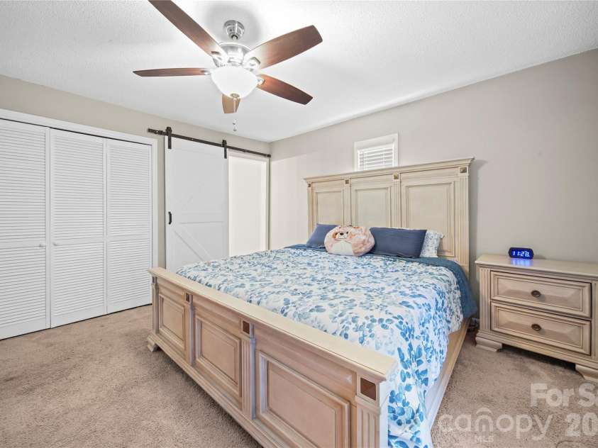 1650 Forest Lake Drive, Rock Hill, SC 29732.  MLS# CAR4384321, YatesRealty ID 26899. 