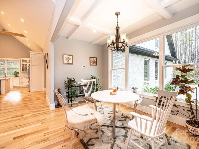 100 White Fawn Circle, Granite Falls, NC 28630.  MLS# CAR4200068, YatesRealty ID 269. 